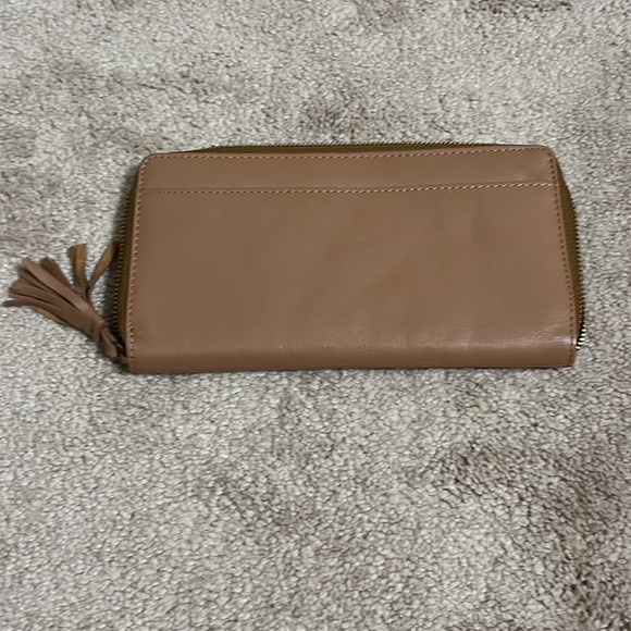 Lucky Brand wallet - Picture 3 of 7